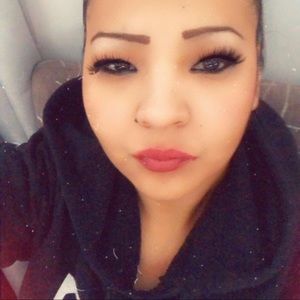 Meet your Posher, Natasha